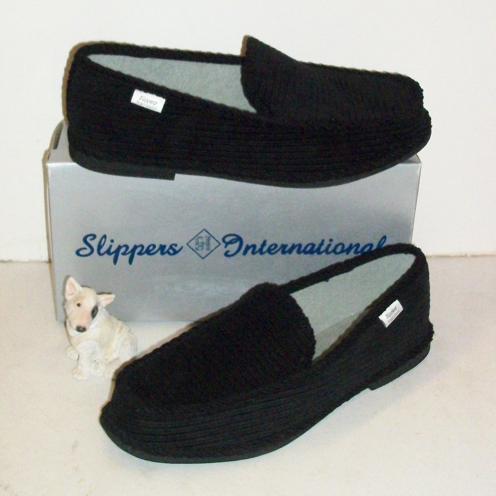 SLIPPERS INTERNATIONAL NEW 8M Black Corduroy Loafer Slippers Model #3710 NIB